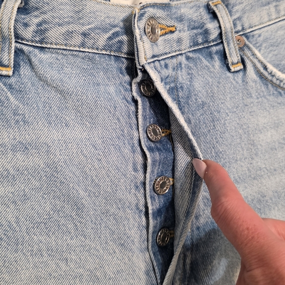 Agolde Parker Vintage Cut Off Short - Picture 9 of 12